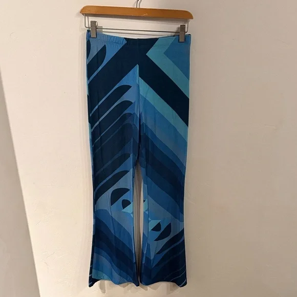 Novella Royale Janis Bells - Picture 4 of 5